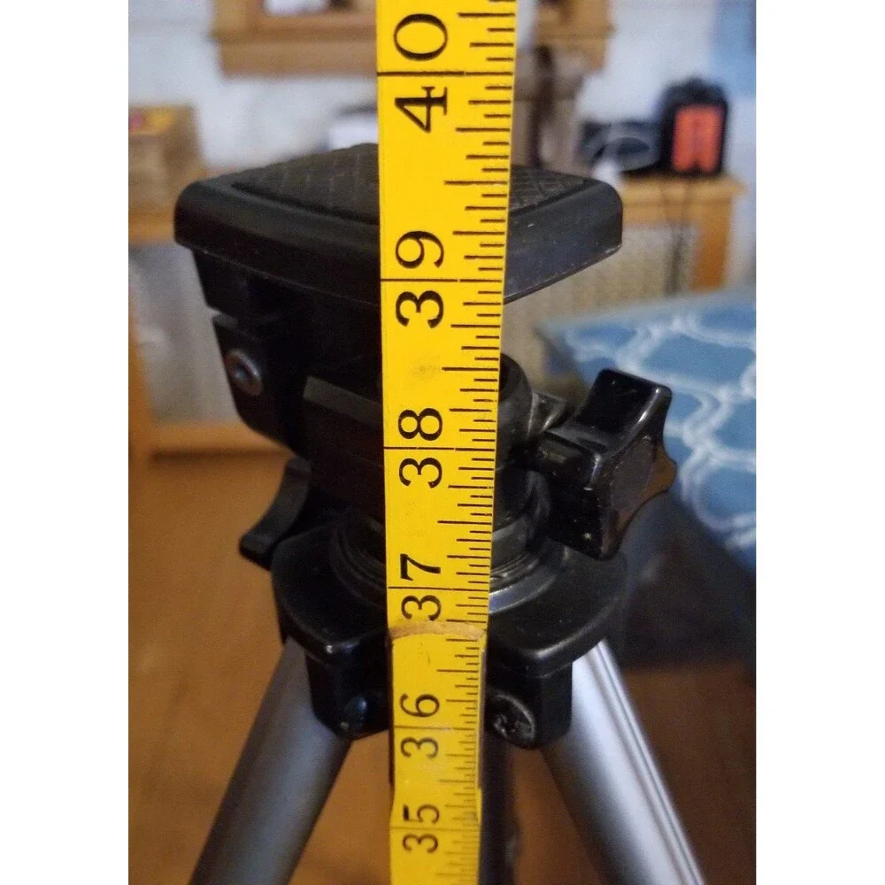 Adjustable aluminum Tripod approximately 39